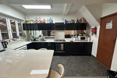 5 bed flat, South Grove, Ardwick, Manchester, M130AU - Image 3